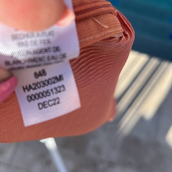 Halogen Sleeveless Coral Peplum Top -Size M - Picture 9 of 12